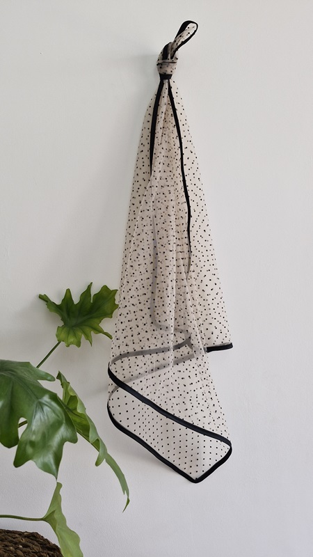 مینی اسکارف خال مخمل